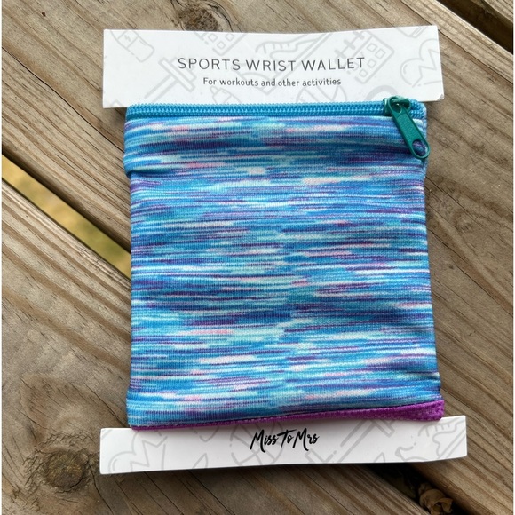 Ms to Mrs work out items - sweat towel, head band, arm band - Picture 4 of 6